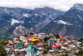 Snowy-Mountains - Himachal